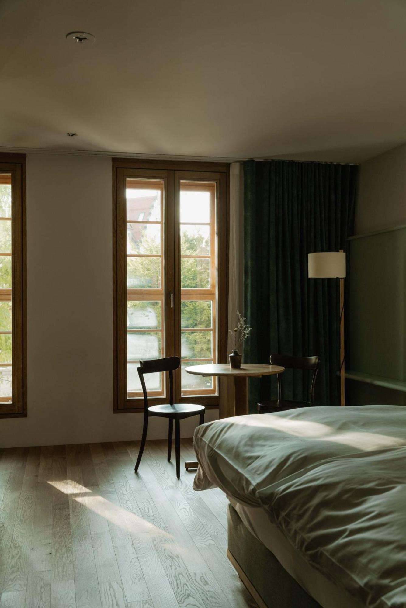 Kleiner Loewe - Stadthotel Bregenz Buitenkant foto