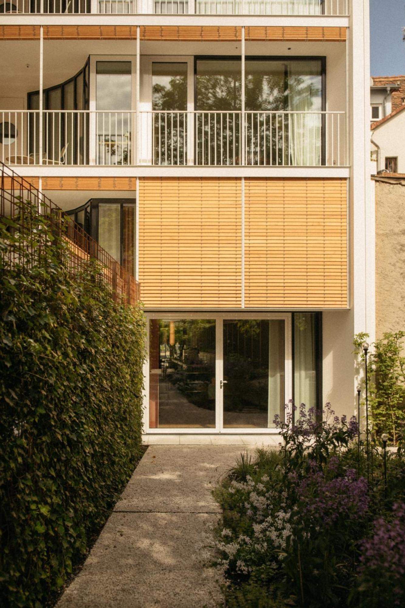 Kleiner Loewe - Stadthotel Bregenz Buitenkant foto