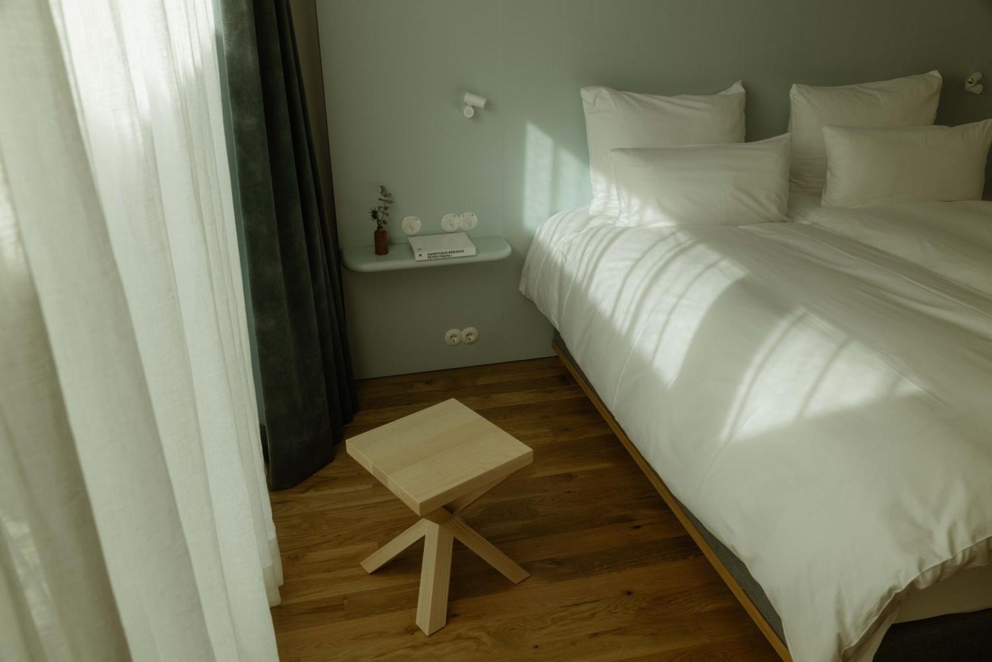 Kleiner Loewe - Stadthotel Bregenz Buitenkant foto